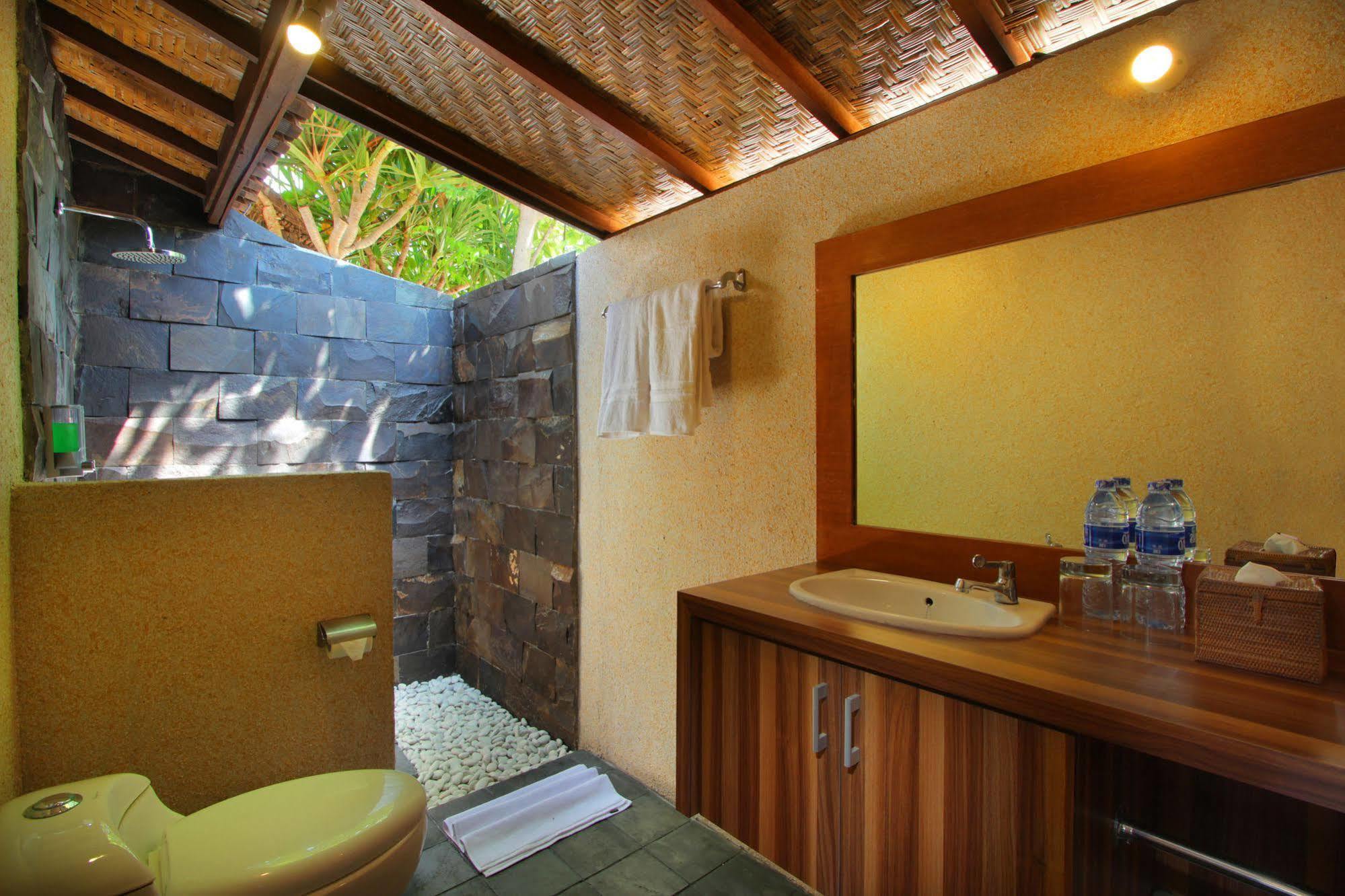 Mangrove Paradise Retreat Lembongan Esterno foto